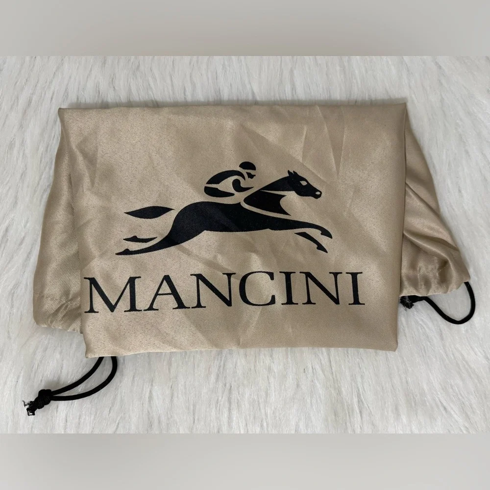 Mancini Trish Pebble Leather Crossbody Handbag with Organizer Bright White NWT